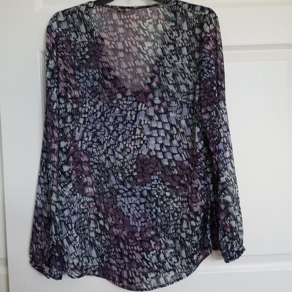 TravelSmith Top - Picture 4 of 8